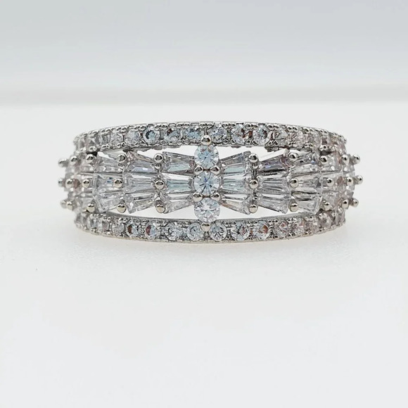 💥   925 Silver Plated 4A Round Cut CZ Ring for Women, FB16FA1169 - Picture 5 of 5